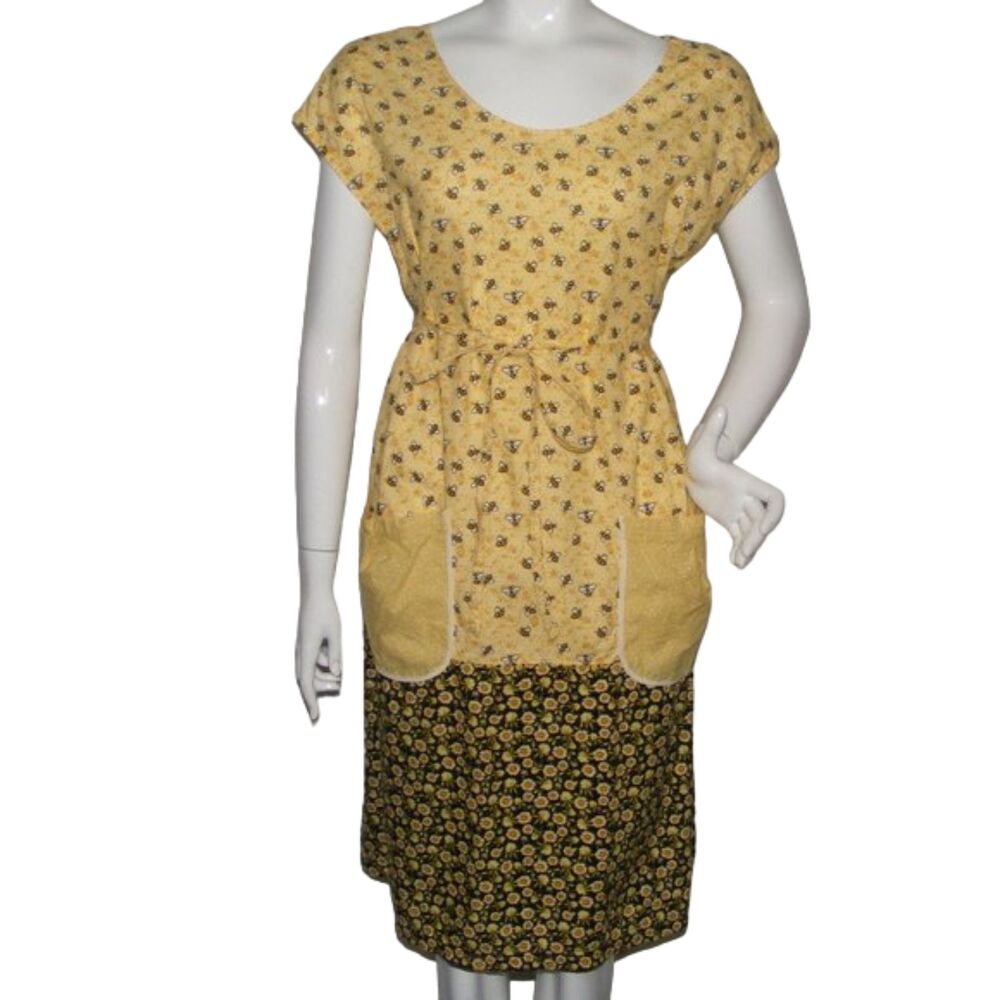 Handmade House Dress, L, Bees & floral print, Pockets, Straps, Drop sleeve